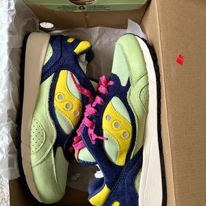 Saucony Originals Shadow 6000 Reykjavik Lifestyle Sneaker